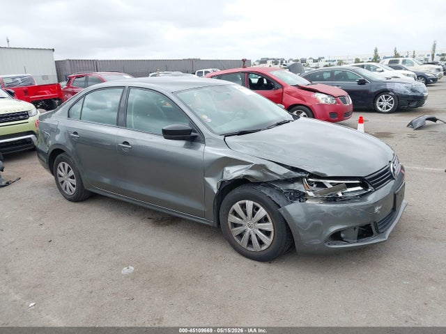 2013 VOLKSWAGEN JETTA 2.0L S