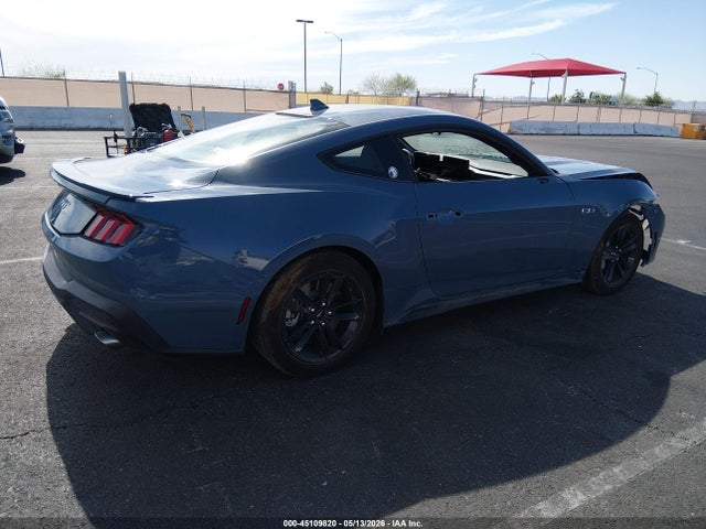 2025 FORD MUSTANG GT FASTBACK photo 4