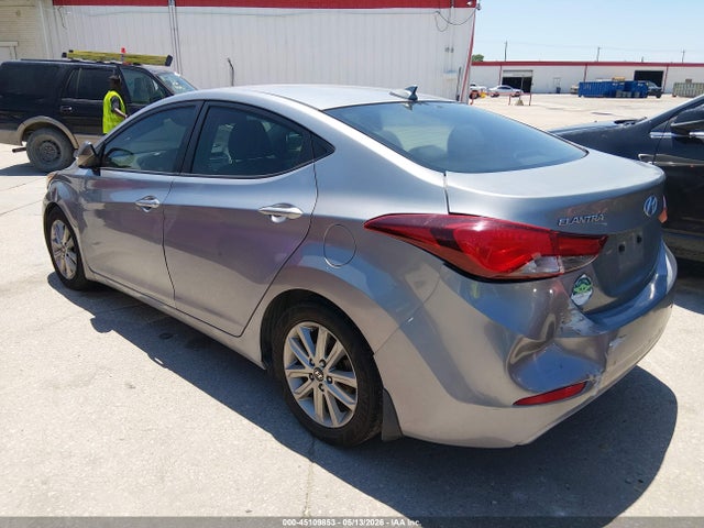 2016 Hyundai ELANTRA SE — фото 3