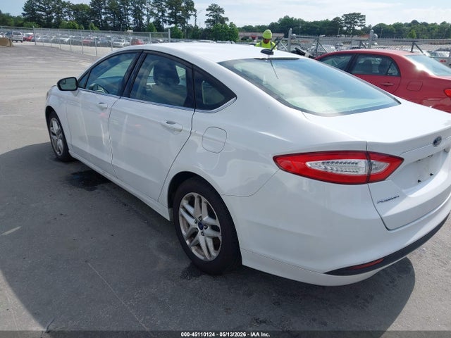 FORD FUSION SE - 3