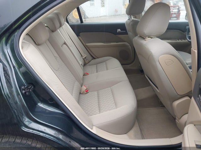 FORD FUSION SE - 8