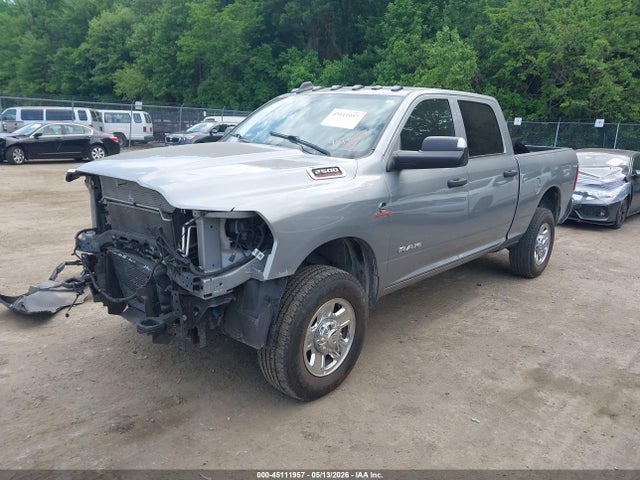 صورة 2 لـ 2022 RAM 2500 TRADESMAN 4X4 6'4 BOX