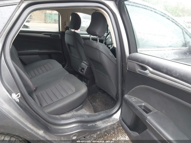 FORD FUSION SE - 8