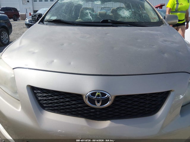 2010 Toyota COROLLA LE photo 6