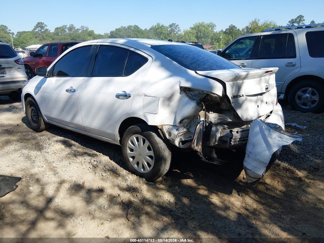 2018 Nissan VERSA 1.6 SV — фото 3
