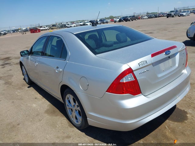 FORD FUSION SE - 3