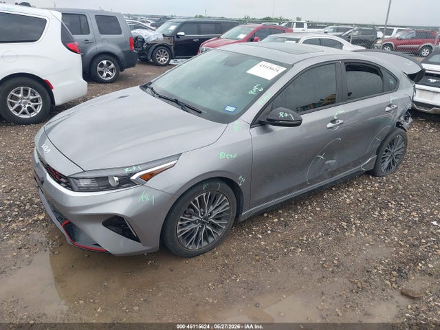 2024 KIA FORTE GT-LINE photo 2