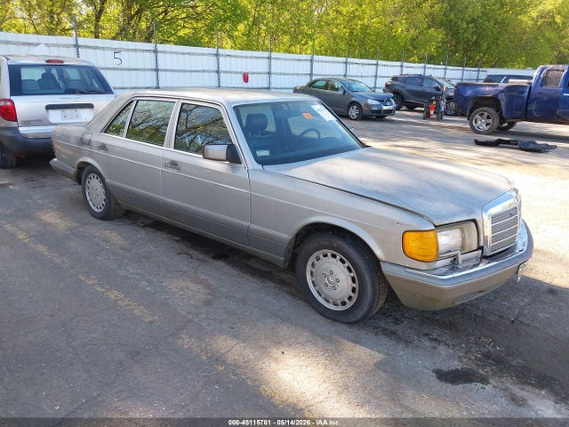 1986 MERCEDES-BENZ 560 SEL