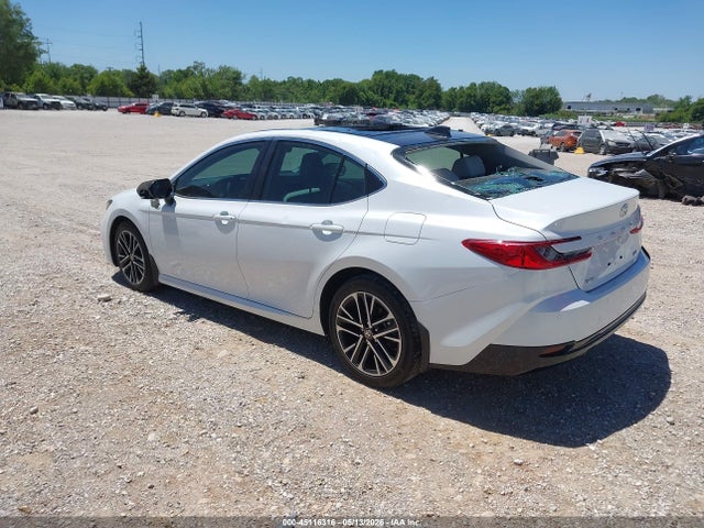 2025 Toyota CAMRY XLE photo 3