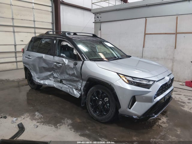 2025 TOYOTA RAV4 XSE