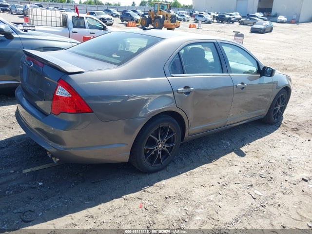 FORD FUSION SE - 4