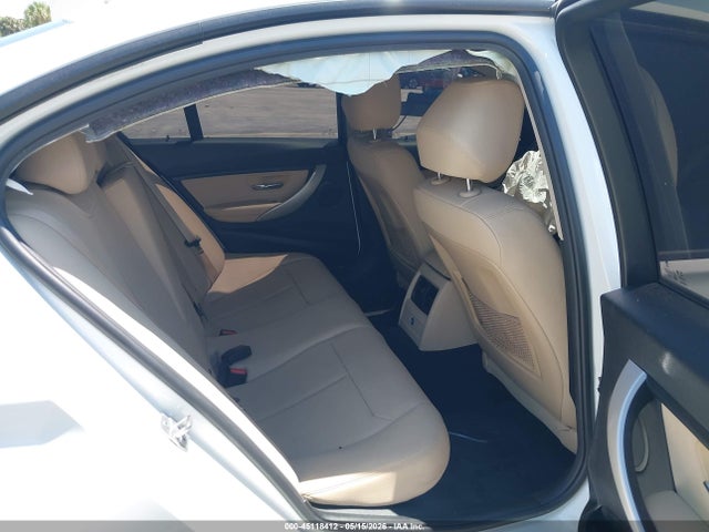 صورة 8 لـ 2018 BMW 320I