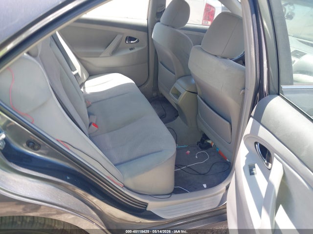 2011 Toyota CAMRY LE photo 8