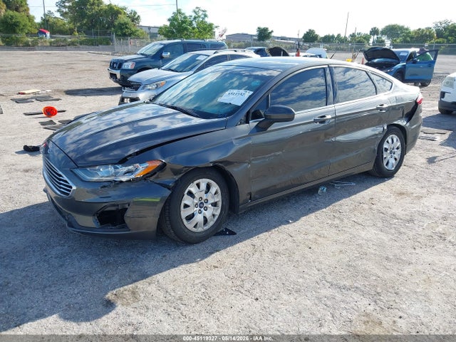 2019 FORD FUSION S 照片 2