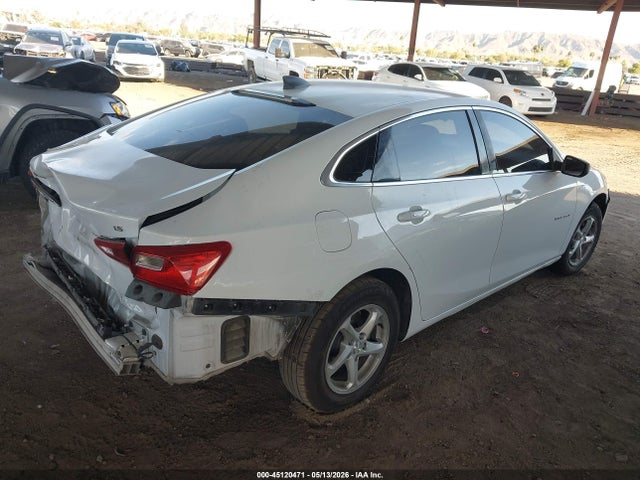 2016 Chevrolet MALIBU LS photo 4