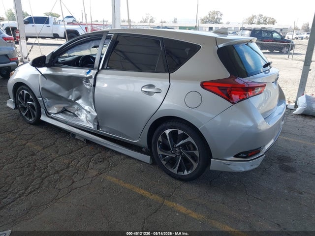 2018 TOYOTA COROLLA IM 3