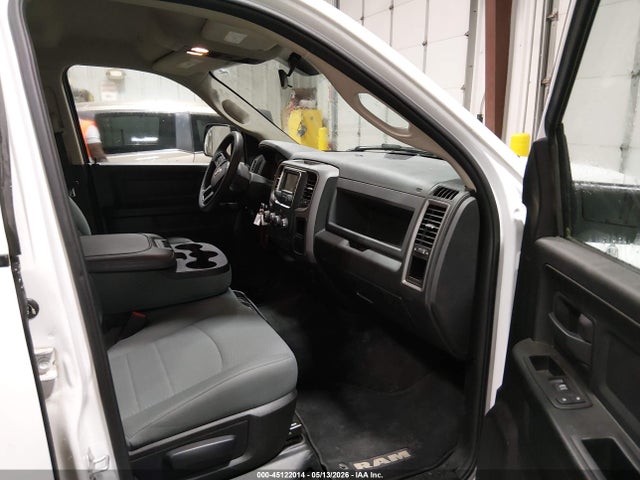 صورة 5 لـ 2018 RAM 1500 TRADESMAN 4X4 5'7 BOX