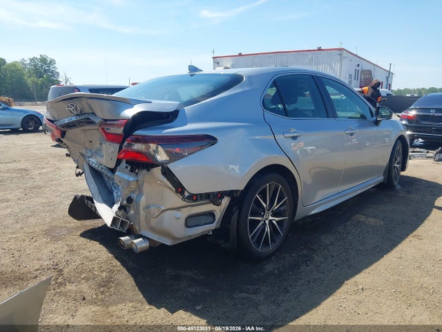 2024 Toyota CAMRY SE photo 4