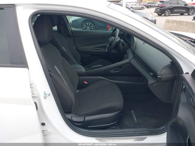 2025 Hyundai ELANTRA SEL SPORT — фото 5