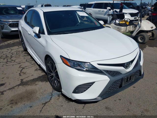 2019 TOYOTA CAMRY SE