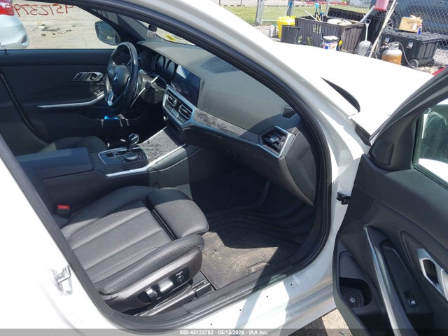 صورة 5 لـ 2020 BMW 330I XDRIVE