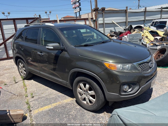 2013 KIA SORENTO LX