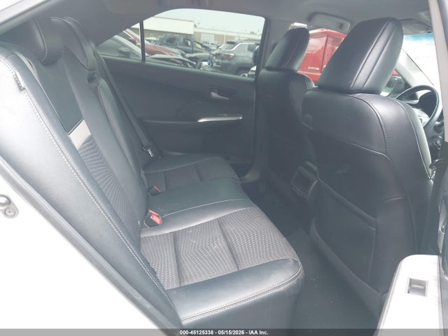 2014 Toyota CAMRY SE photo 8