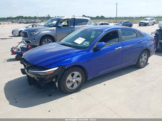 2025 Hyundai ELANTRA SE photo 2