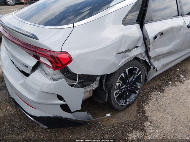 صورة 6 لـ 2022 KIA K5 GT-LINE