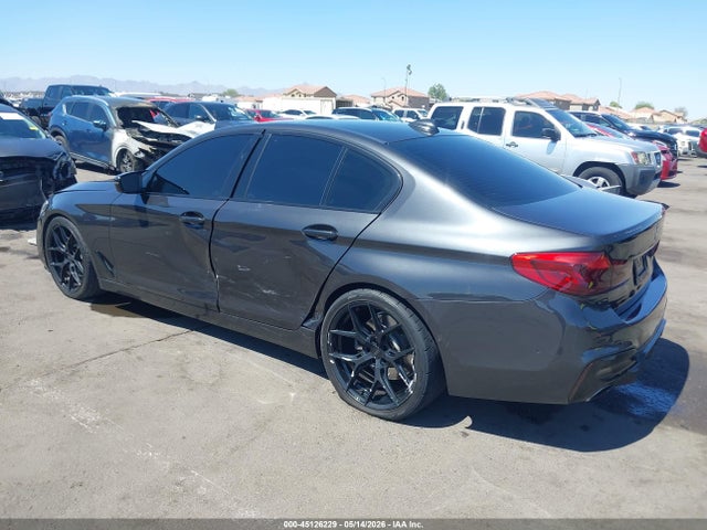 2017 BMW 540I — фото 6