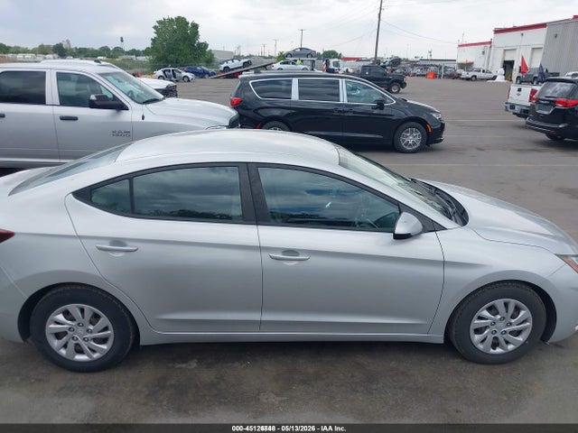 2019 Hyundai ELANTRA SE thumbnail 13