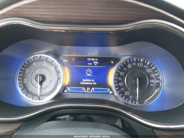 صورة 7 لـ 2015 Chrysler 200 C