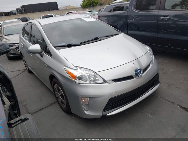 2015 TOYOTA PRIUS 