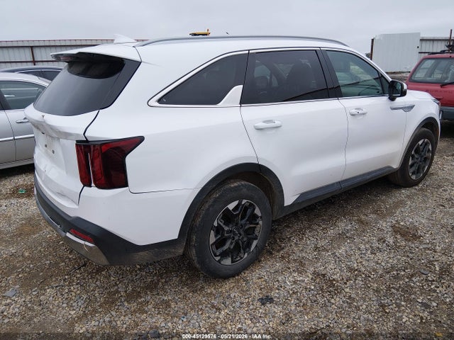 2025 KIA SORENTO S 4