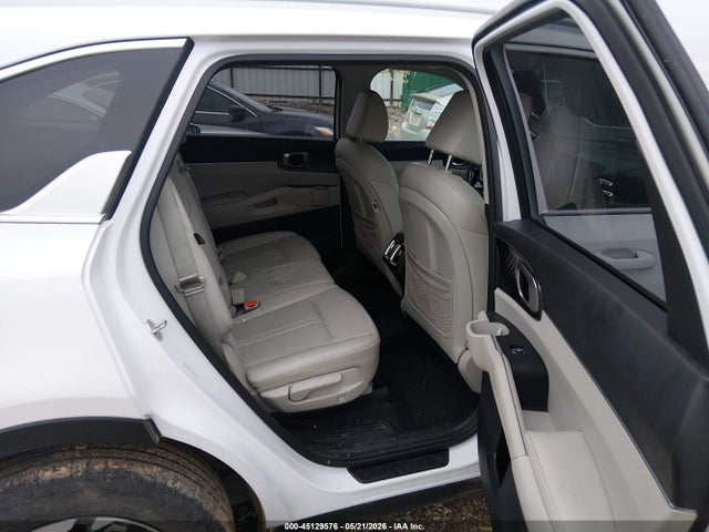 2025 KIA SORENTO S 8