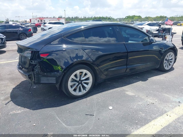 2022 Tesla MODEL 3 REAR-WHEEL DRIVE — фото 4