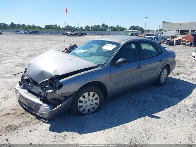 FORD TAURUS SE - 2
