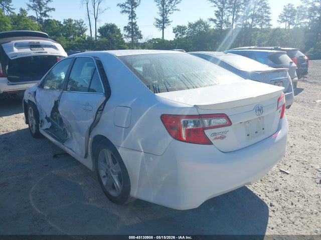 2014 Toyota CAMRY SE 照片 3