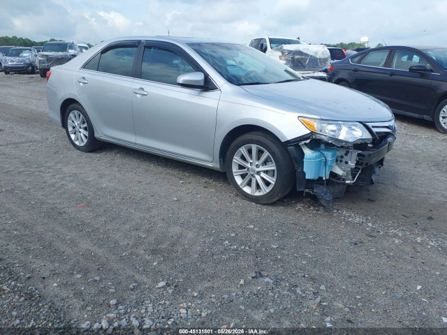 2014 TOYOTA CAMRY XLE