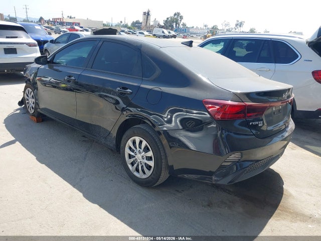 2023 KIA FORTE LX 照片 3