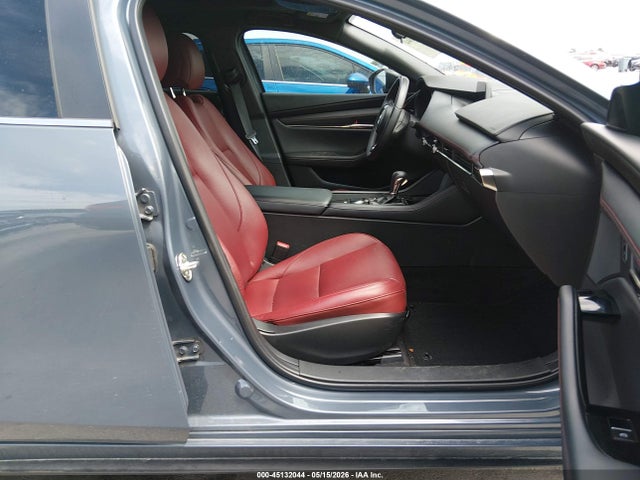 صورة 5 لـ 2025 Mazda MAZDA3 2.5 S CARBON EDITION