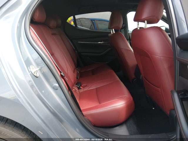 صورة 8 لـ 2025 Mazda MAZDA3 2.5 S CARBON EDITION
