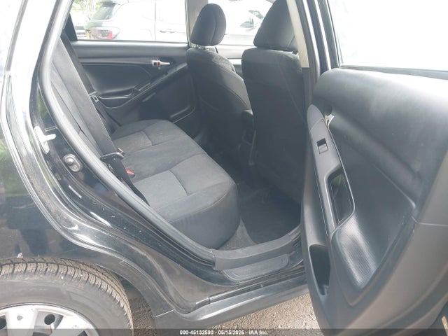 صورة 8 لـ 2010 Toyota MATRIX