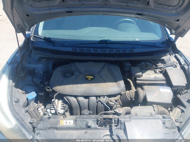 صورة 10 لـ 2014 Hyundai ELANTRA SE