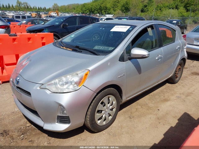 2012 Toyota PRIUS C TWO — фото 2