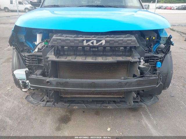 صورة 6 لـ 2023 KIA SOUL S