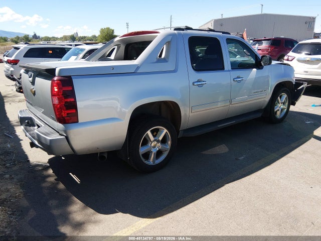 صورة 4 لـ 2011 Chevrolet AVALANCHE 1500 LS