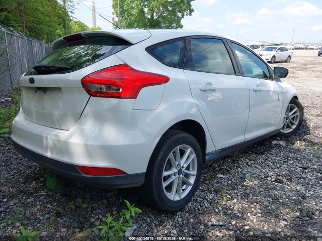 2015 FORD FOCUS SE 照片 4