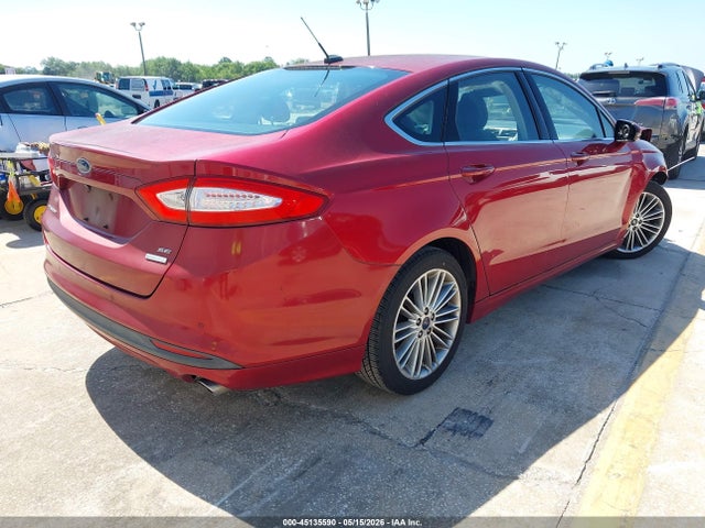 FORD FUSION SE - 4