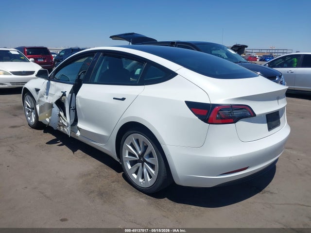 صورة 3 لـ 2021 Tesla MODEL 3 STANDARD RANGE PLUS REAR-WHEEL DRIVE